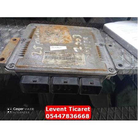 8200243785 Master 2 2.2 Çıkma Bosch Motor Beyni